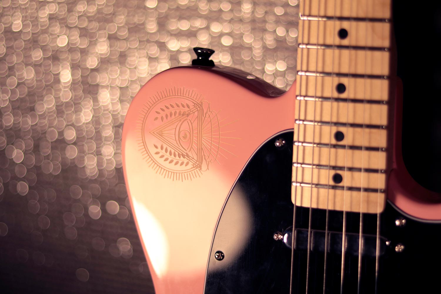 ripley guitare eagletone custom illuminatis